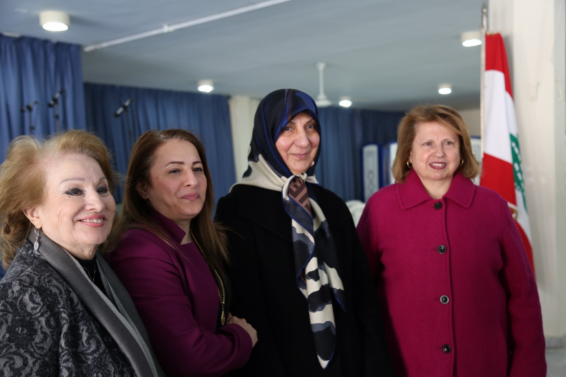 سيدات لبنانيات في المجمع الثقافي